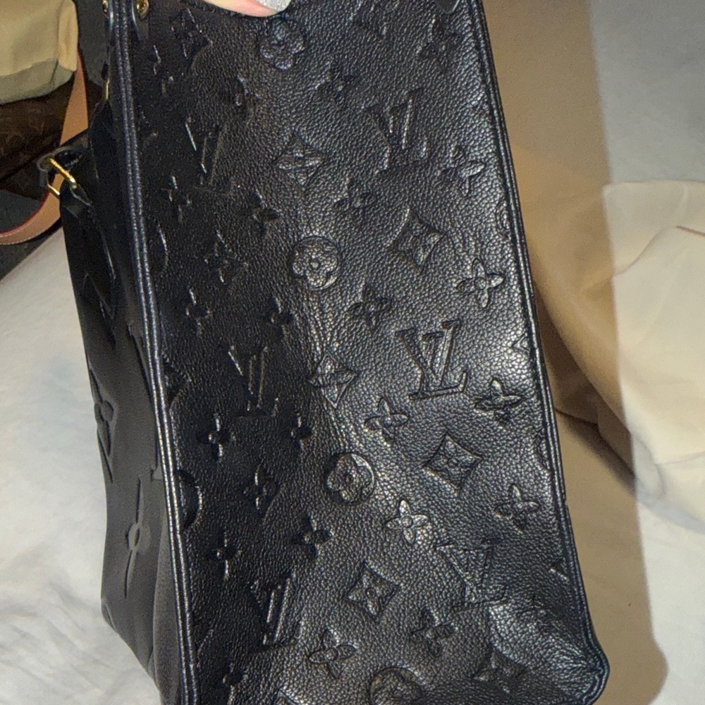 Black Embossed M Tote - Picture 6 of 6
